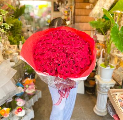 プロポーズ108本の赤バラ花束54000円